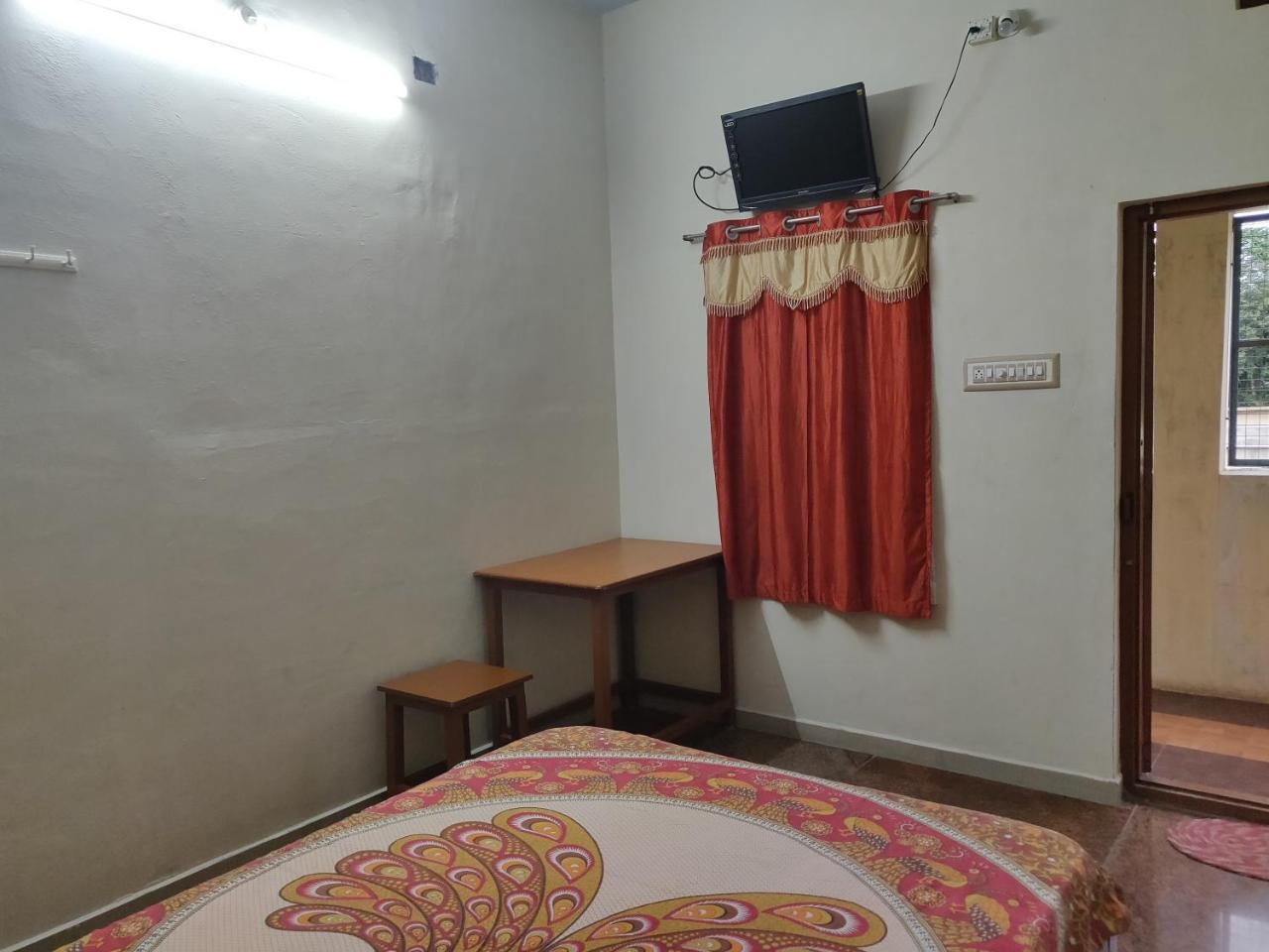 Srb Residency Hotel Tiruvannāmalai Exterior photo